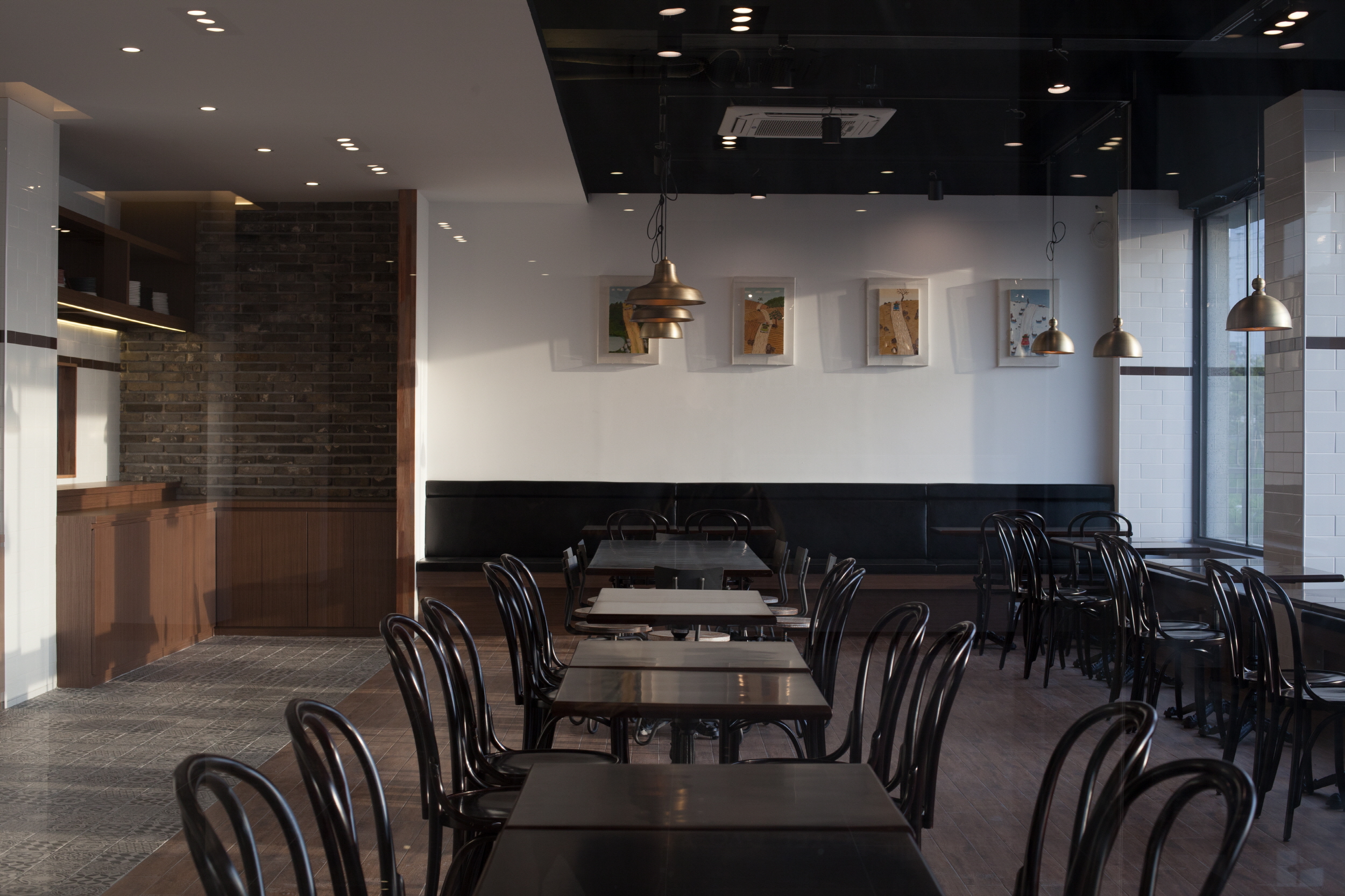 투와이호텔 퍼스트플로어